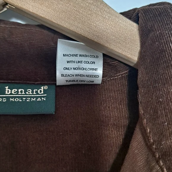 NWT women's fitted chocolate-brown corduroy button-up shirt, Harvé Benard. - Picture 10 of 11
